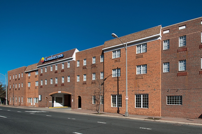 Imagen de los exteriores del Hotel Comfort Inn Ballston. Foto 11