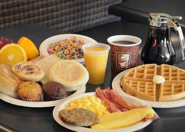 Imagen del bar/restaurante del Hotel Comfort Inn Barrie. Foto 4