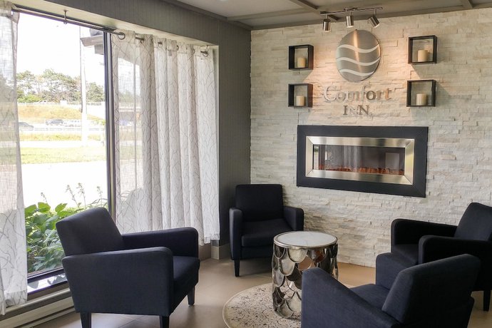 Imagen de los interiores del Hotel Comfort Inn Barrie. Foto 19