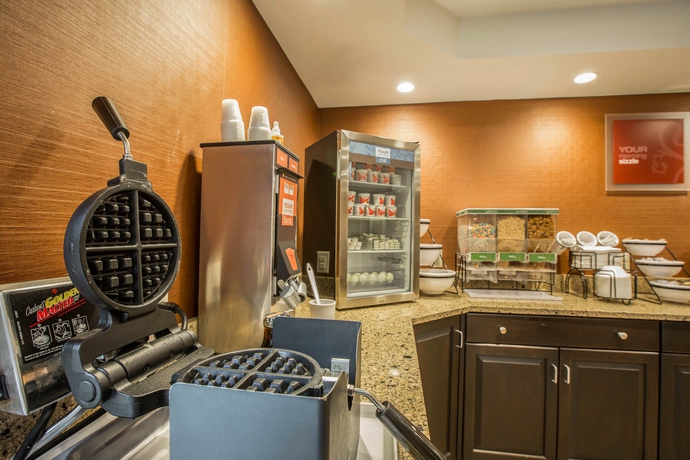 Imagen del bar/restaurante del Hotel Comfort Inn Biltmore West. Foto 4
