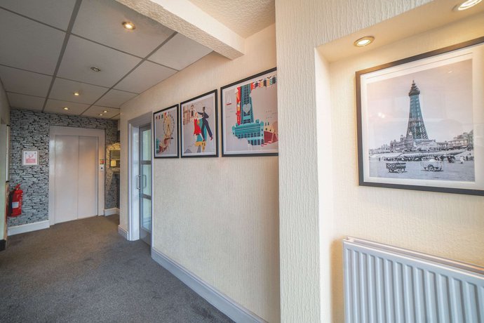 Imagen de los interiores del Hotel Comfort Inn Blackpool Gresham. Foto 14