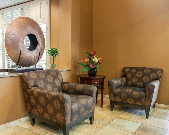 Imagen de los interiores del Hotel Comfort Inn Bloomington near University. Foto 17