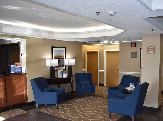 Imagen de los interiores del Hotel Comfort Inn Bordentown near NJ Turnpike. Foto 11