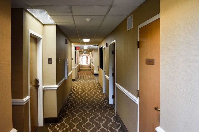 Imagen de los interiores del Hotel Comfort Inn Bordentown near NJ Turnpike. Foto 13