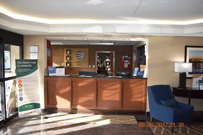 Imagen de los interiores del Hotel Comfort Inn Bordentown near NJ Turnpike. Foto 14