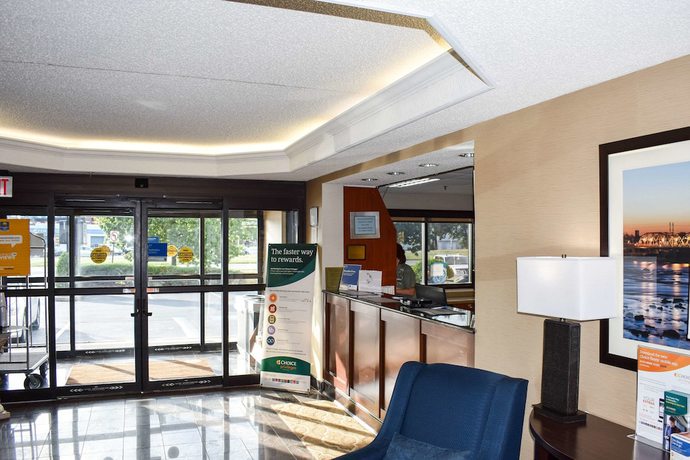 Imagen de los interiores del Hotel Comfort Inn Bordentown near NJ Turnpike. Foto 18