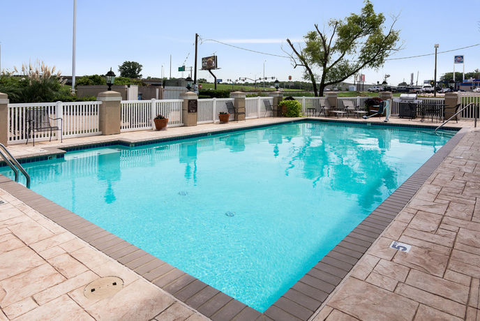 Imagen de la piscina del Hotel Comfort Inn, Bossier City. Foto 16
