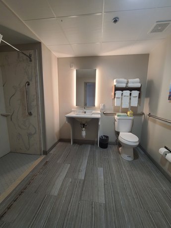 Imagen de la habitación del Hotel Comfort Inn Boston Milford. Foto 16