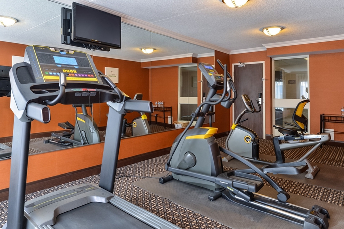 Imagen de los interiores del Hotel Comfort Inn Brampton. Foto 14