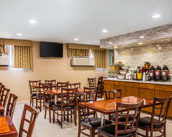 Imagen del bar/restaurante del Hotel Comfort Inn Brooklyn. Foto 5