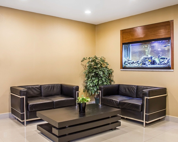 Imagen de los interiores del Hotel Comfort Inn Brooklyn. Foto 14