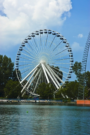 Imagen de los exteriores del Hotel Comfort Inn Brossard. Foto 12