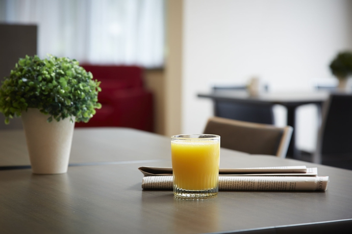 Imagen del bar/restaurante del Hotel Comfort Inn Brossard. Foto 5