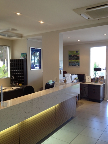 Imagen de los interiores del Hotel Comfort Inn Cairns City. Foto 15