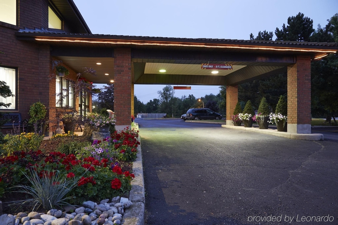 Imagen general del Hotel Comfort Inn Cambridge - Highway 401. Foto 3