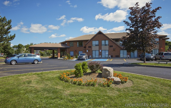 Imagen general del Hotel Comfort Inn Cambridge - Highway 401. Foto 5
