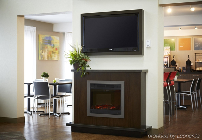 Imagen general del Hotel Comfort Inn Cambridge - Highway 401. Foto 11