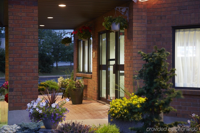 Imagen general del Hotel Comfort Inn Cambridge - Highway 401. Foto 15