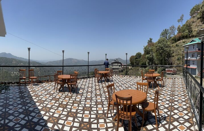 Imagen general del Hotel Comfort Inn, Chail. Foto 8