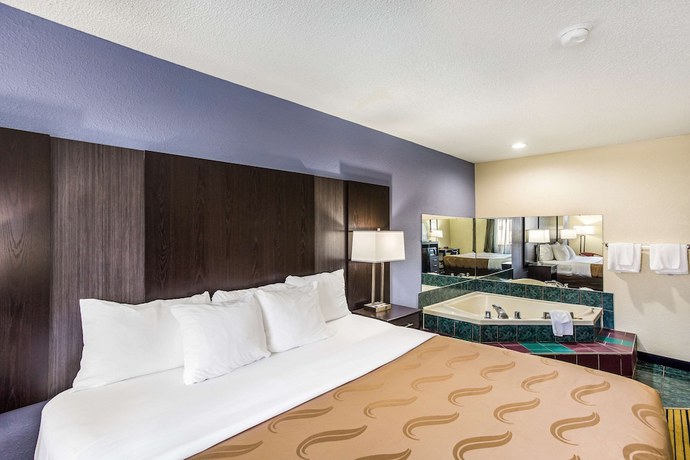 Imagen de la habitación del Hotel Comfort Inn Charleston South Charleston. Foto 12