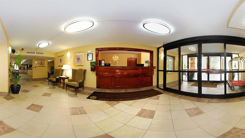 Imagen de los interiores del Hotel Comfort Inn Charlotte Airport Uptown. Foto 12