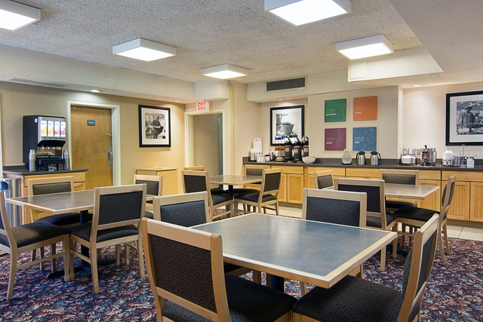 Imagen del bar/restaurante del Hotel Comfort Inn Chester - Richmond South. Foto 7