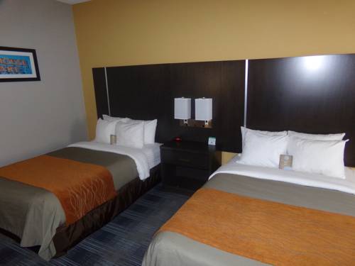 Imagen de la habitación del Hotel Comfort Inn Cleveland Airport. Foto 4