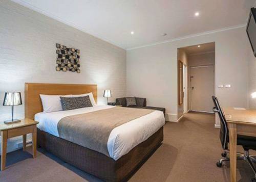 Imagen de la habitación del Hotel Comfort Inn Coach and Bushmans. Foto 5