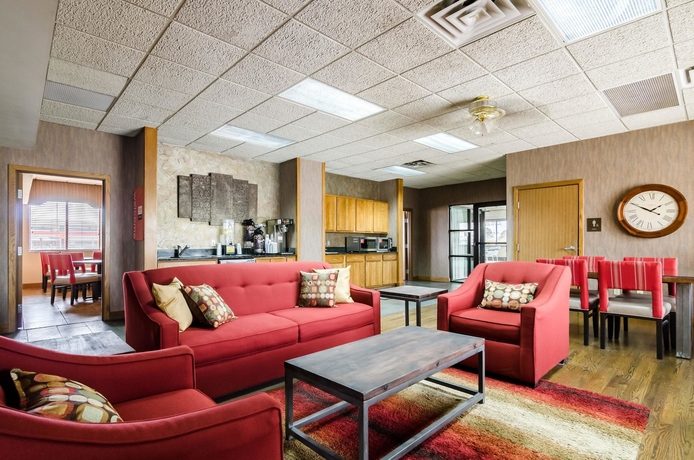 Imagen de los interiores del Hotel Comfort Inn Colby. Foto 18