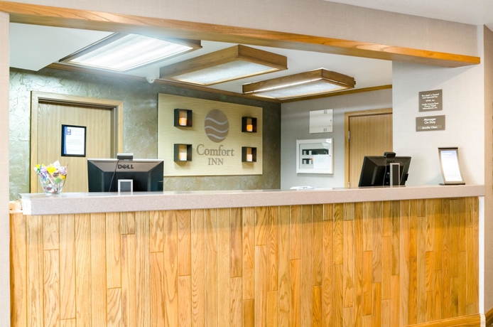 Imagen de los interiores del Hotel Comfort Inn Colby. Foto 19