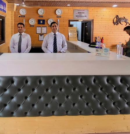 Imagen de los interiores del Hotel Comfort Inn Coral River. Foto 20