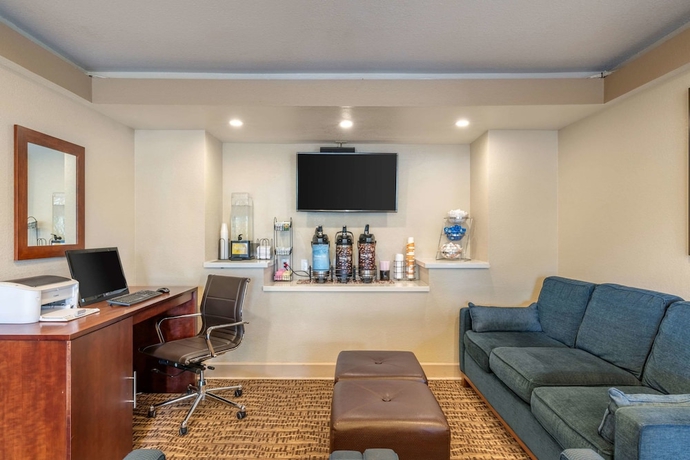 Imagen de los interiores del Hotel Comfort Inn Cordelia. Foto 17