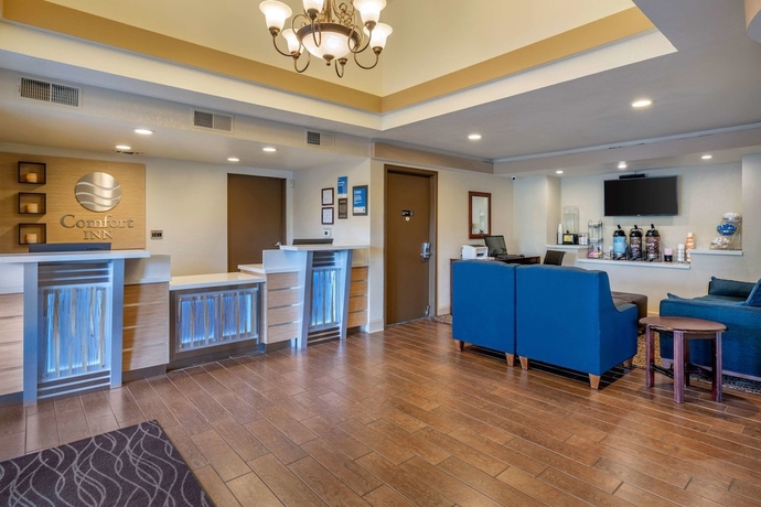 Imagen de los interiores del Hotel Comfort Inn Cordelia. Foto 18