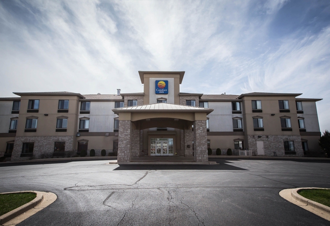 Imagen general del Hotel Comfort Inn Crystal Lake - Algonquin. Foto 1