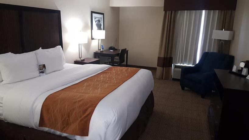 Imagen general del Hotel Comfort Inn Dallas Park Central. Foto 3
