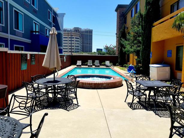 Imagen general del Hotel Comfort Inn Dallas Park Central. Foto 4