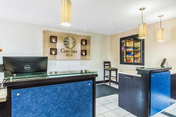 Imagen general del Hotel Comfort Inn Dallas Park Central. Foto 9
