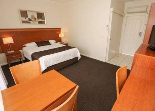 Imagen de la habitación del Hotel Comfort Inn Deakin Palms. Foto 2