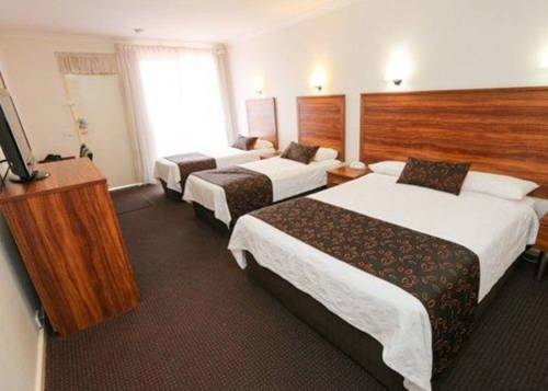 Imagen de la habitación del Hotel Comfort Inn Deakin Palms. Foto 3