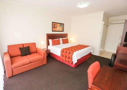 Imagen de la habitación del Hotel Comfort Inn Deakin Palms. Foto 5