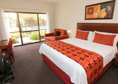 Imagen de la habitación del Hotel Comfort Inn Deakin Palms. Foto 6