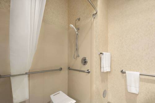 Imagen de la habitación del Hotel Comfort Inn Dekalb - Adjacent The University. Foto 7
