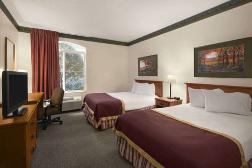 Imagen de la habitación del Hotel Comfort Inn Dekalb - Adjacent The University. Foto 8