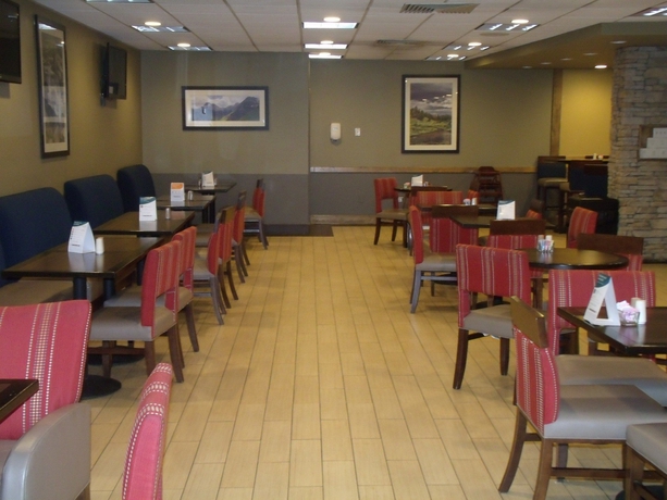 Imagen del bar/restaurante del Hotel Comfort Inn Denver Central. Foto 2
