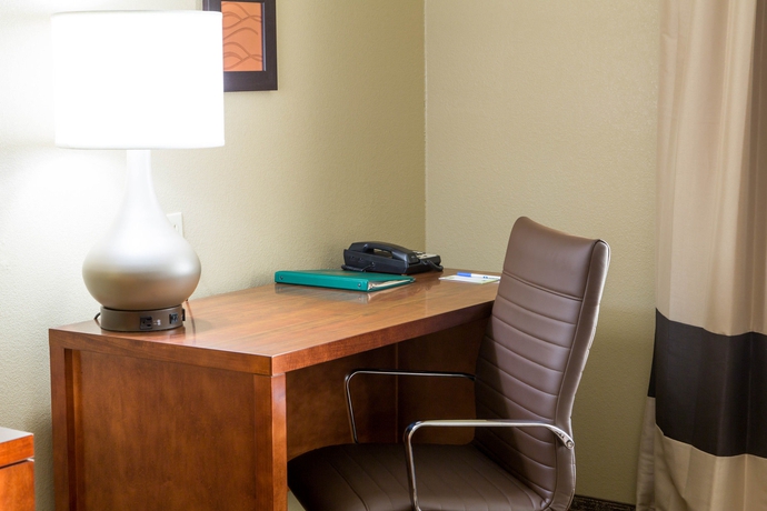 Imagen de los interiores del Hotel Comfort Inn Dfwairportnorth. Foto 11