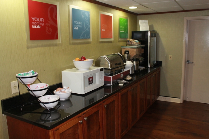 Imagen del bar/restaurante del Hotel Comfort Inn Douglasville - Atlanta West. Foto 3