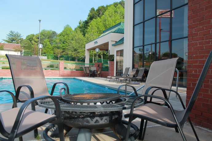 Imagen de la piscina del Hotel Comfort Inn Douglasville - Atlanta West. Foto 15