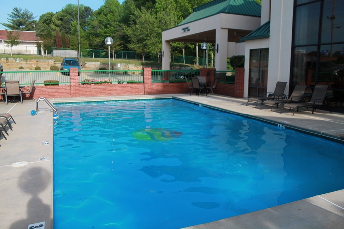 Imagen de la piscina del Hotel Comfort Inn Douglasville - Atlanta West. Foto 16