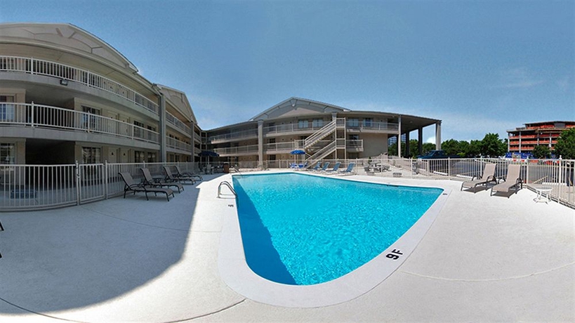 Imagen de la piscina del Hotel Comfort Inn Downtown Nashville - Music City Center. Foto 12