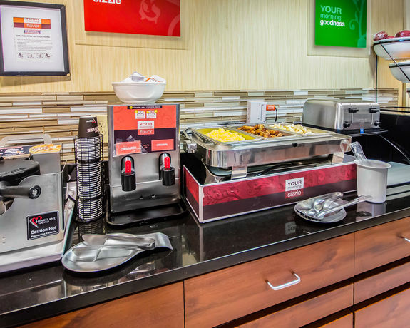 Imagen del bar/restaurante del Hotel Comfort Inn East, Evansville. Foto 3